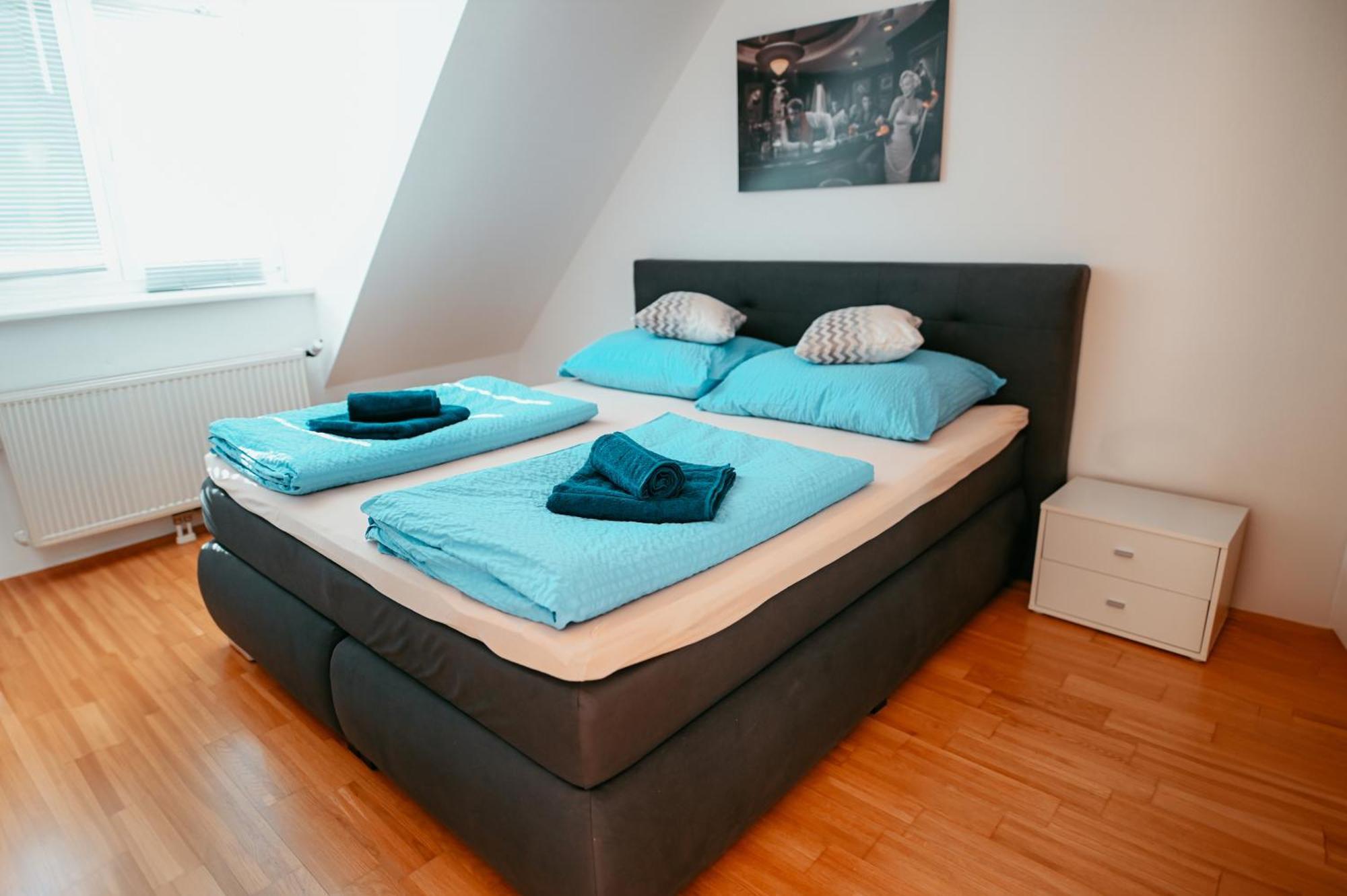 Vienna Deluxe Apartment Екстер'єр фото
