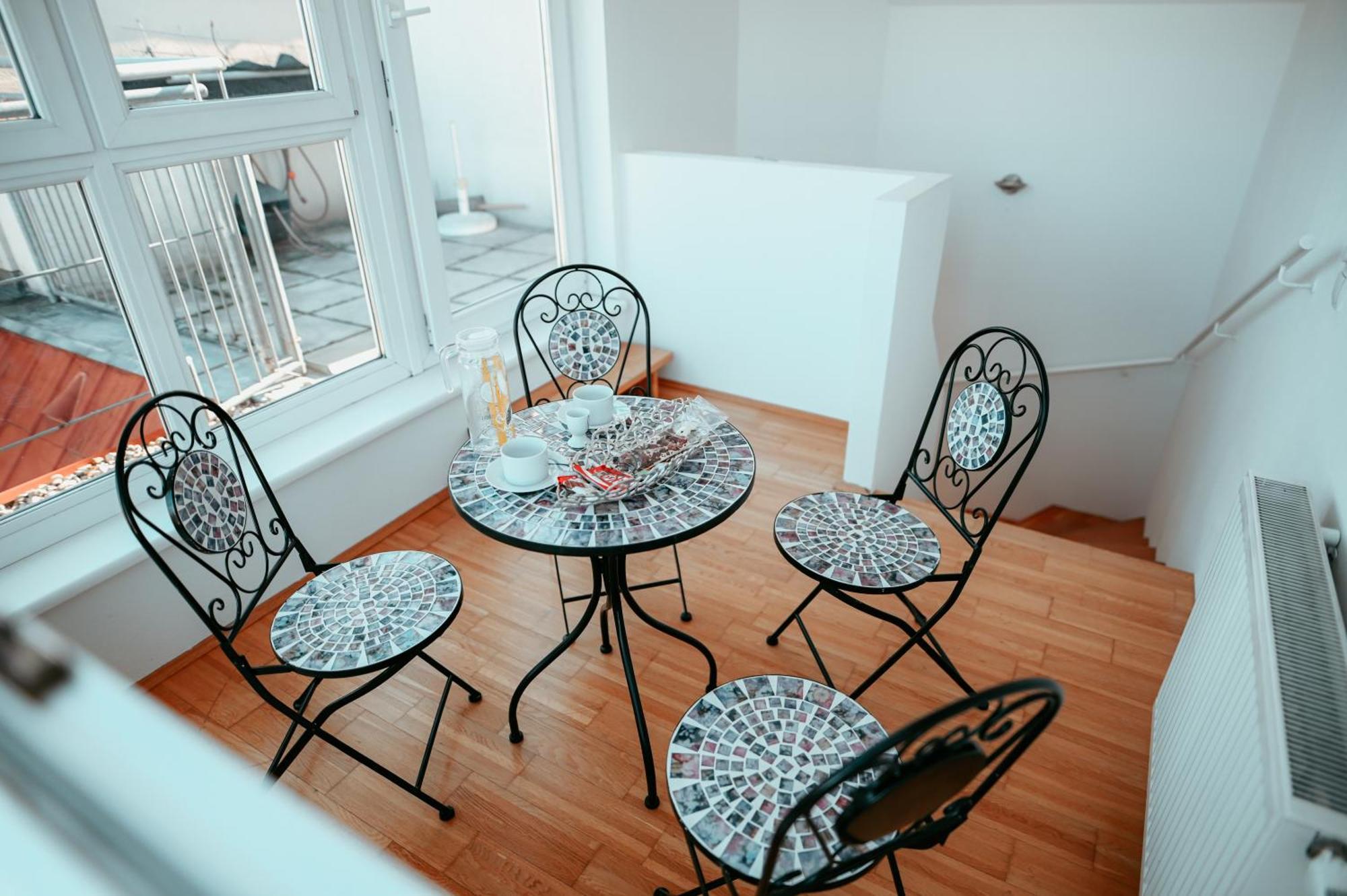Vienna Deluxe Apartment Екстер'єр фото